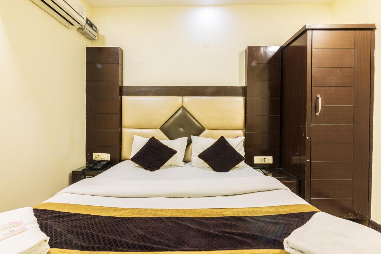 Hotel Grand Shyam- In Front Of New Delhi Railway Station-Couple Friendly Exteriör bild