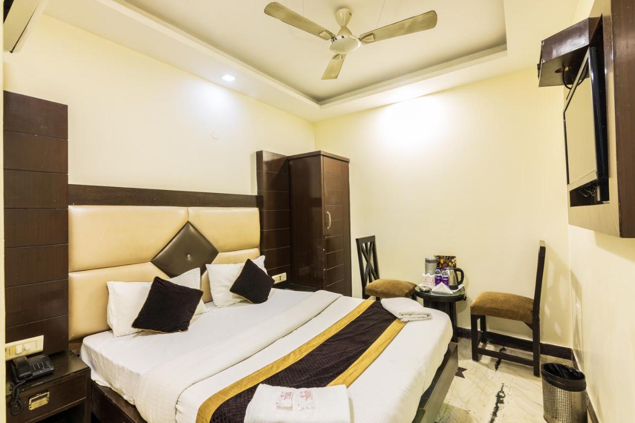 Hotel Grand Shyam- In Front Of New Delhi Railway Station-Couple Friendly Exteriör bild