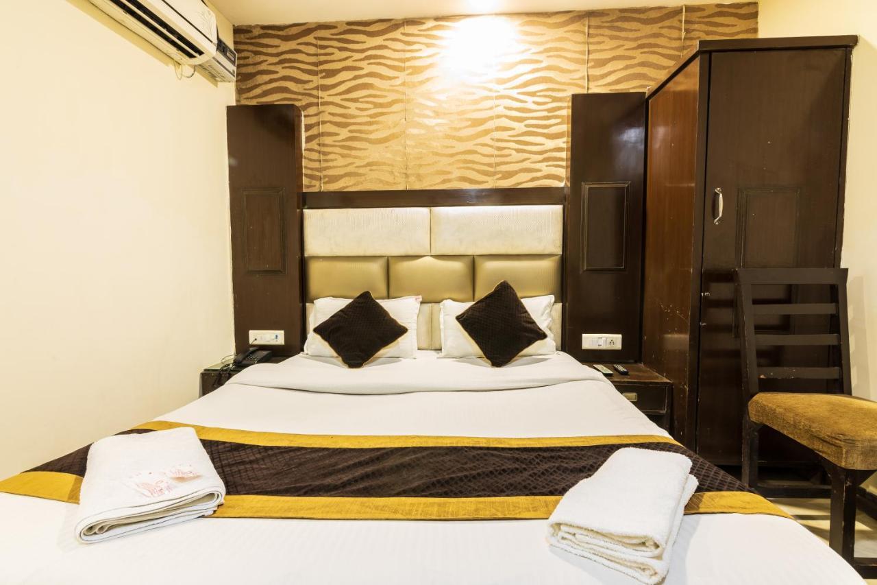 Hotel Grand Shyam- In Front Of New Delhi Railway Station-Couple Friendly Exteriör bild