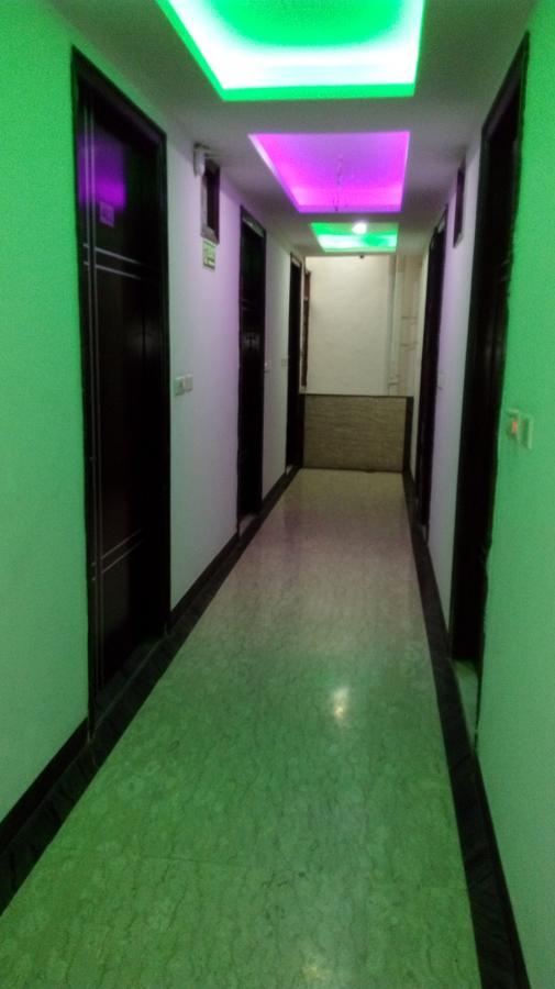 Hotel Grand Shyam- In Front Of New Delhi Railway Station-Couple Friendly Exteriör bild